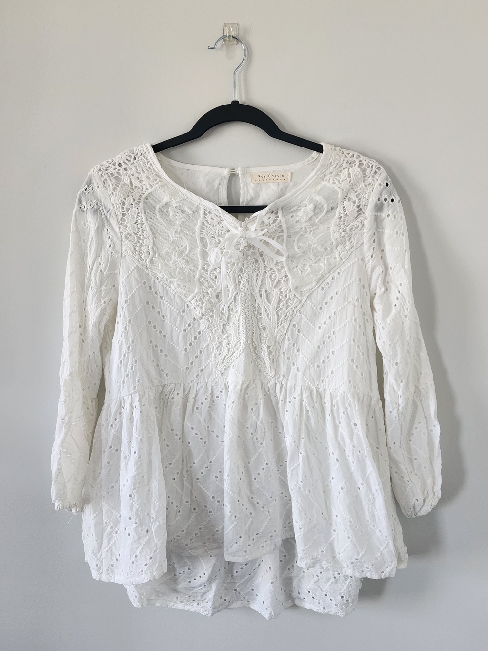 Ray Cassin Small White Eyelet Lace Peasant Top with Tie Neck